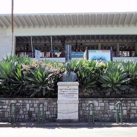 La Ferrovia Guest House Sorrent Exterior foto